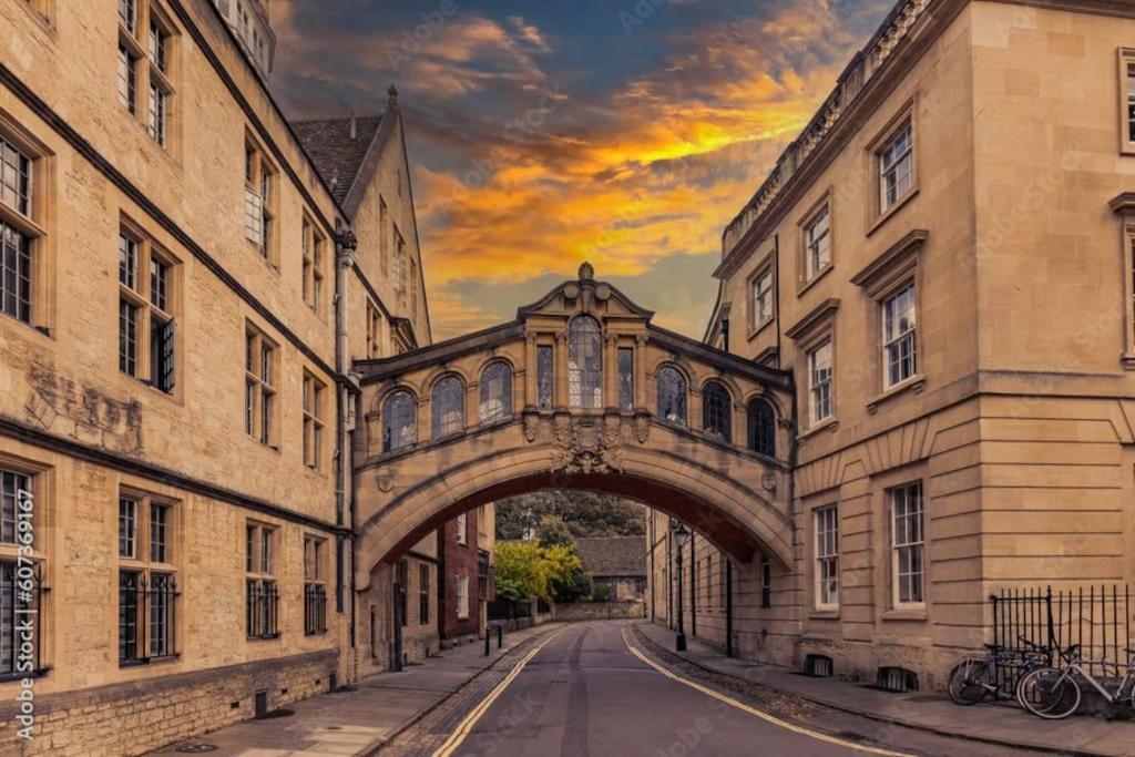 Modern 2-Bed Apartment With Balcony, Close To Oxford City Centre With Free Parking Luaran gambar